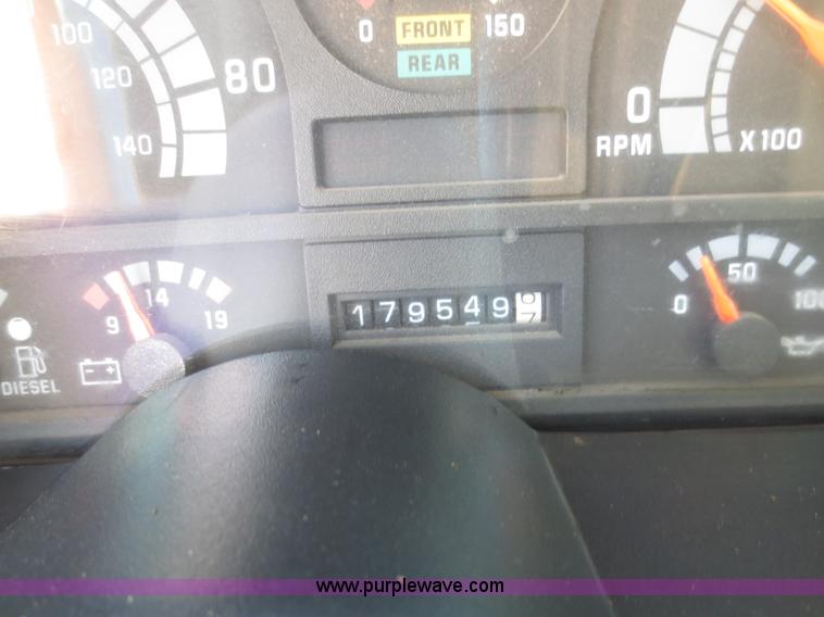 image for item D5957 1994 GMC TopKick service truck