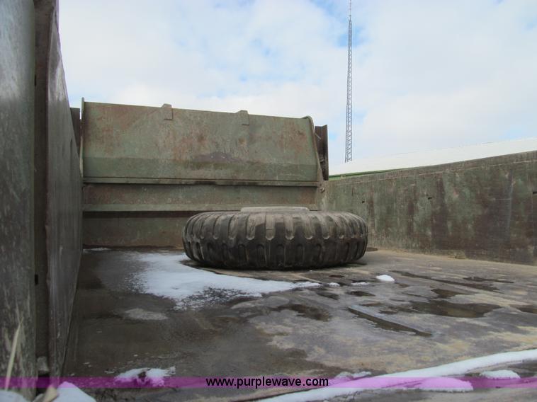 image for item E3637 1972 Am General five ton dump truck