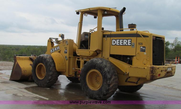 image for item E3937 1999 John Deere 624H loader