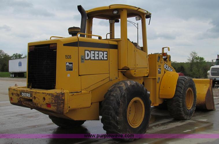 image for item E3937 1999 John Deere 624H loader