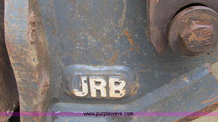 image for item E3937 1999 John Deere 624H loader