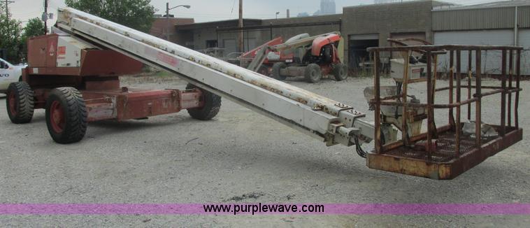 image for item E7335 2001 Snorkel TB80RD24X4 boom lift