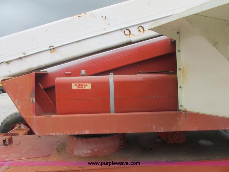 image for item E7335 2001 Snorkel TB80RD24X4 boom lift