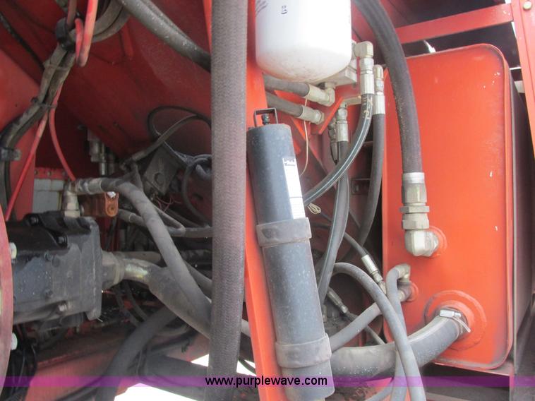 image for item E7335 2001 Snorkel TB80RD24X4 boom lift