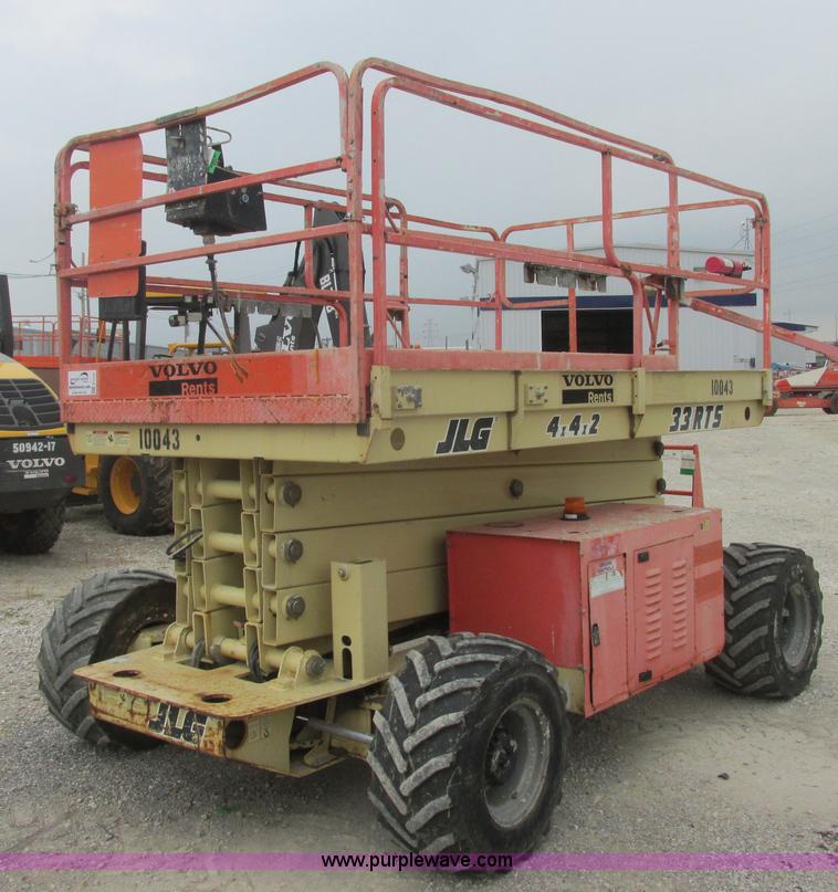 image for item E7336 2002 JLG 33RTS scissor lift
