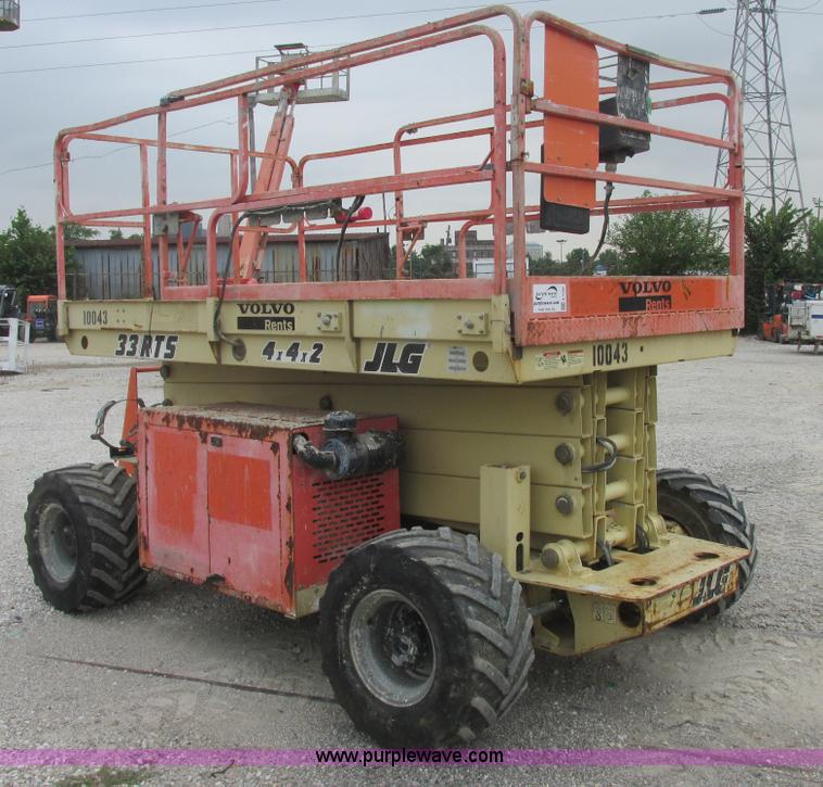 image for item E7336 2002 JLG 33RTS scissor lift
