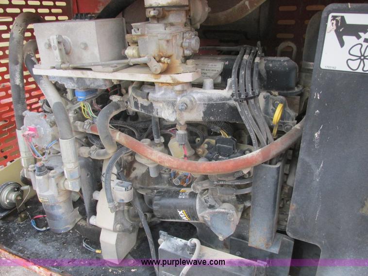 image for item E7336 2002 JLG 33RTS scissor lift