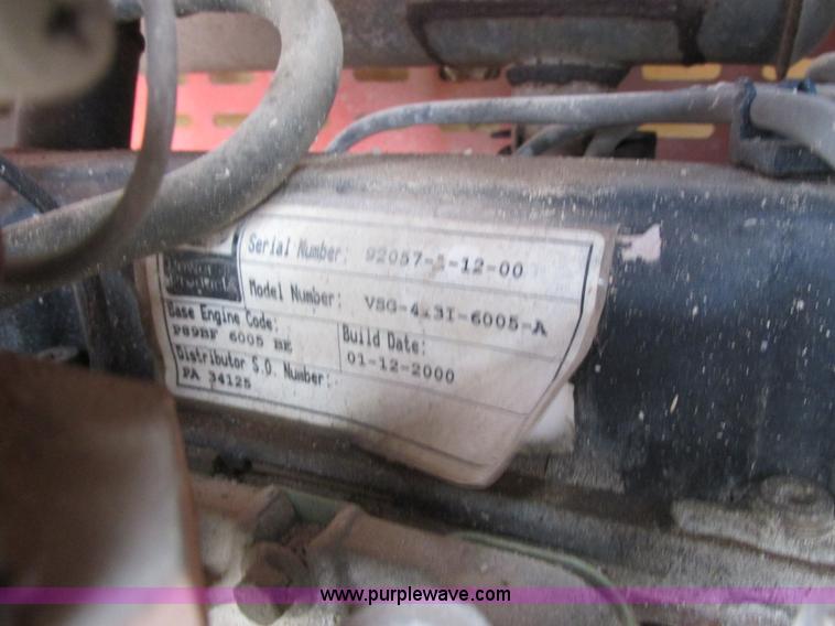 image for item E7336 2002 JLG 33RTS scissor lift