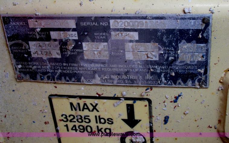 image for item E7336 2002 JLG 33RTS scissor lift