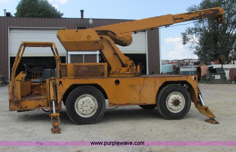 image for item E7342 Drott 160RF2 Go Devil carry deck crane