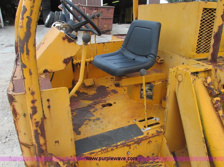 image for item E7342 Drott 160RF2 Go Devil carry deck crane