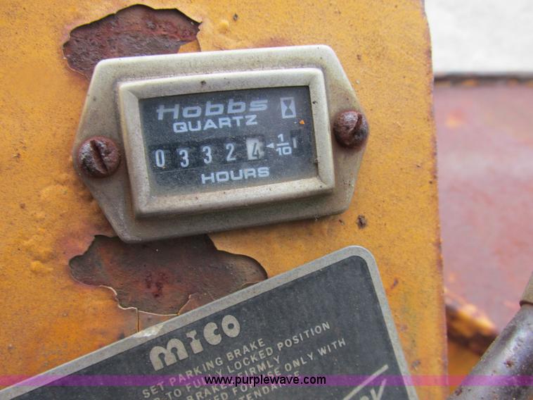 image for item E7342 Drott 160RF2 Go Devil carry deck crane