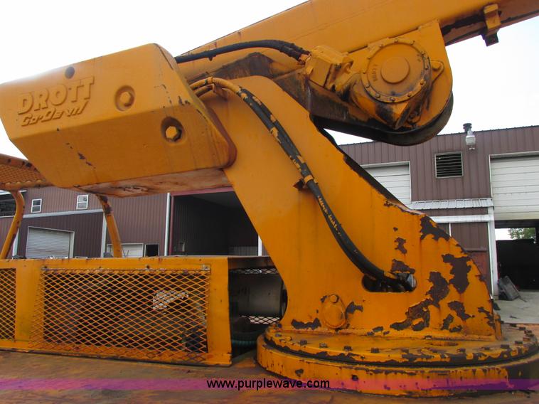 image for item E7342 Drott 160RF2 Go Devil carry deck crane