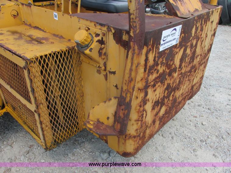 image for item E7342 Drott 160RF2 Go Devil carry deck crane