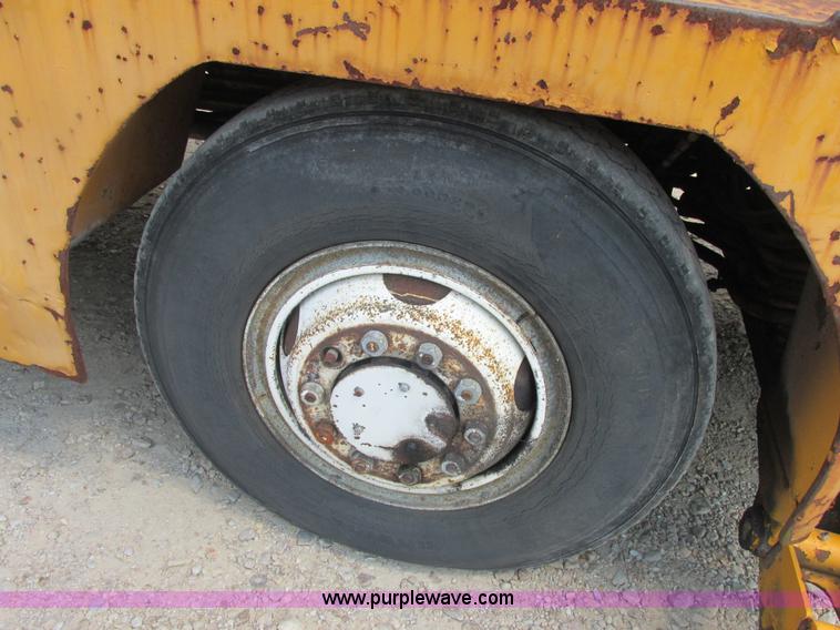 image for item E7342 Drott 160RF2 Go Devil carry deck crane