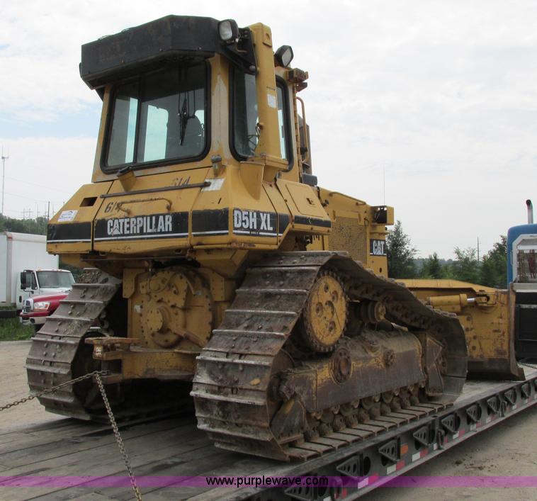 image for item F5204 1995 Caterpillar D5H XL Series II dozer
