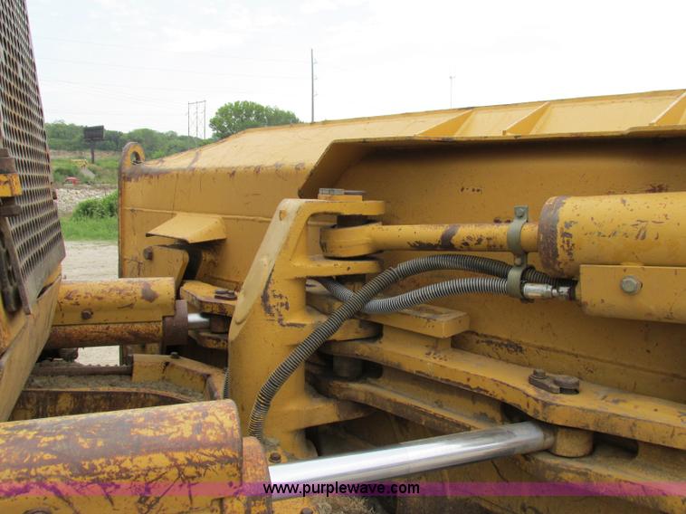 image for item F5204 1995 Caterpillar D5H XL Series II dozer