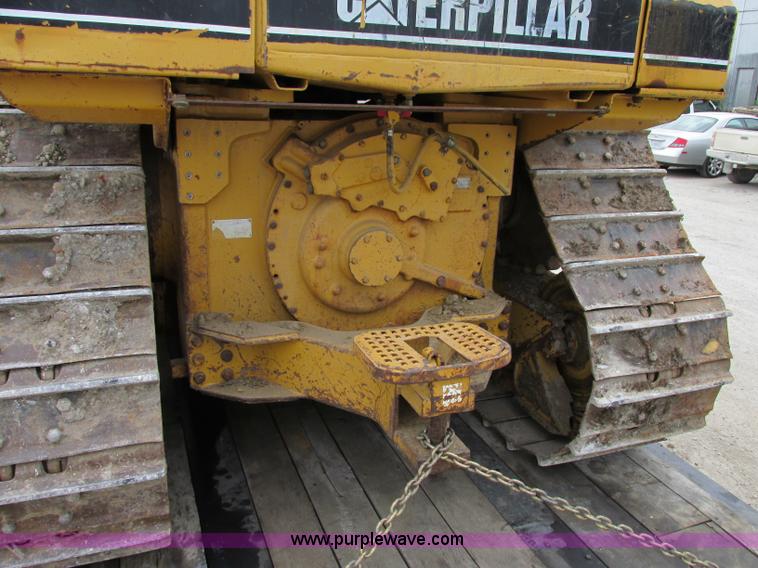 image for item F5204 1995 Caterpillar D5H XL Series II dozer