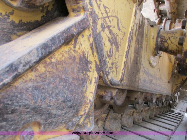 image for item F5204 1995 Caterpillar D5H XL Series II dozer