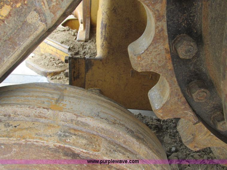 image for item F5204 1995 Caterpillar D5H XL Series II dozer