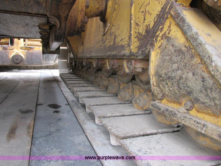 image for item F5204 1995 Caterpillar D5H XL Series II dozer