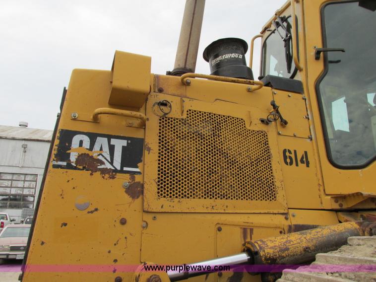 image for item F5204 1995 Caterpillar D5H XL Series II dozer