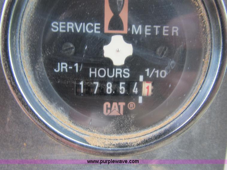 image for item F5204 1995 Caterpillar D5H XL Series II dozer