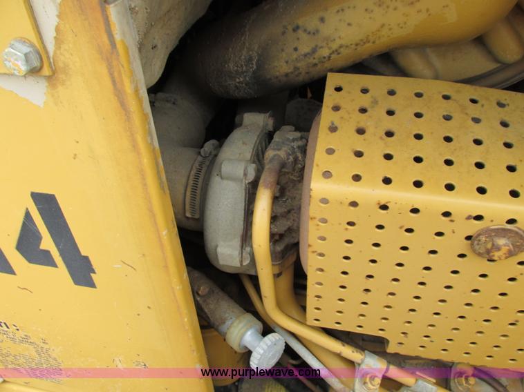 image for item F5204 1995 Caterpillar D5H XL Series II dozer