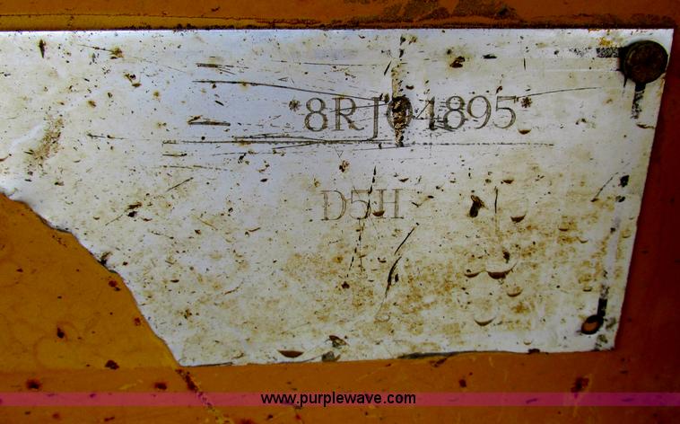 image for item F5204 1995 Caterpillar D5H XL Series II dozer