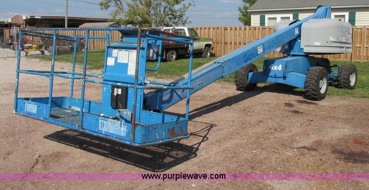 image for item F5217 2000 Genie S40 boom lift