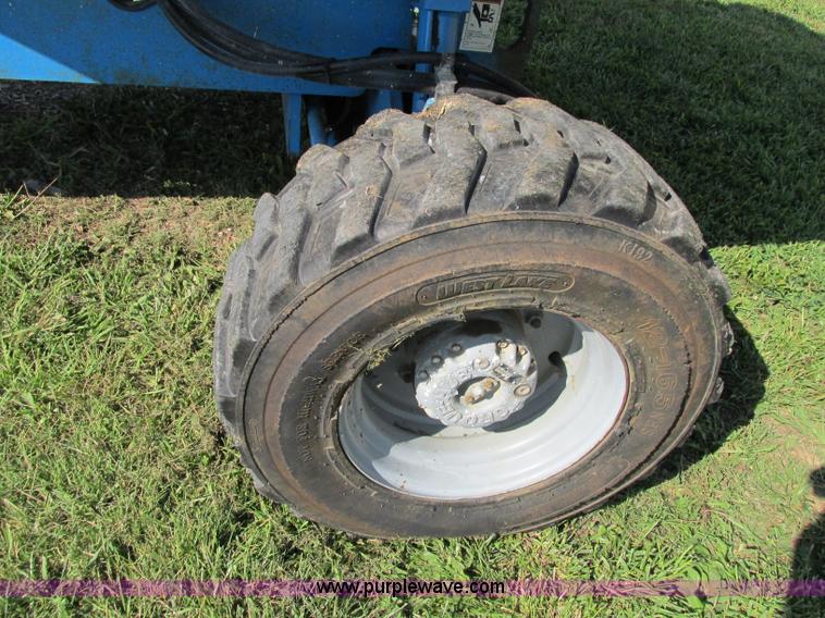 image for item F5217 2000 Genie S40 boom lift