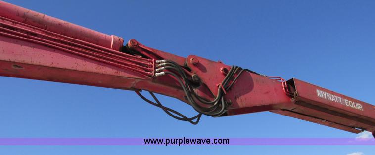 image for item F5220 1985 Mack DM685S drywall boom truck