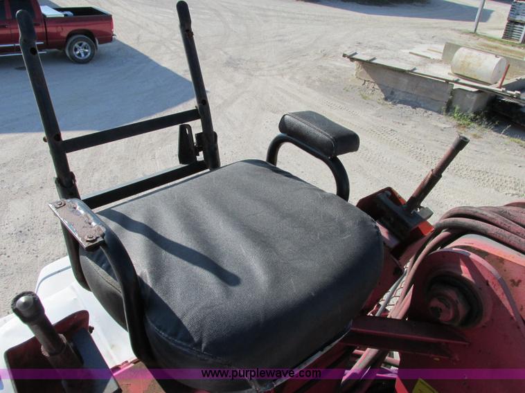 image for item F5220 1985 Mack DM685S drywall boom truck