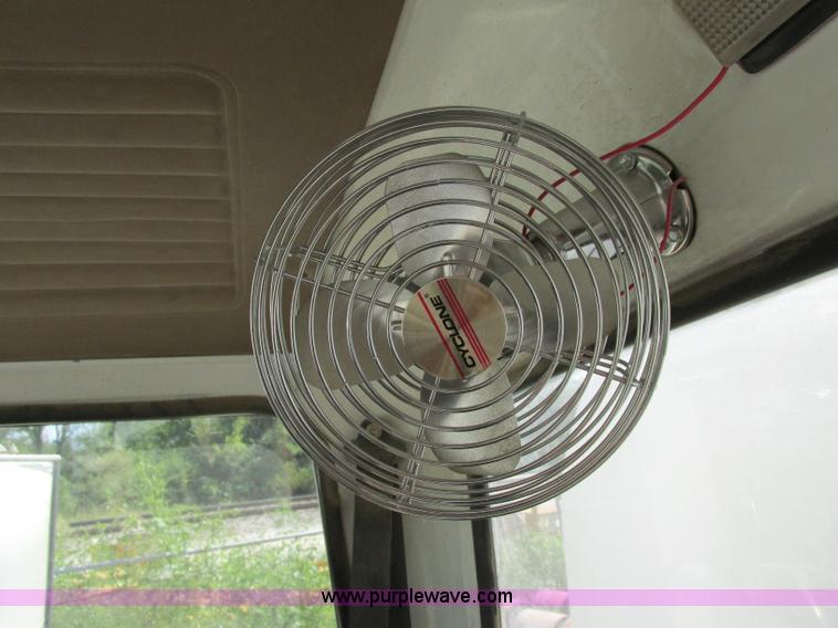 image for item F5223 1992 Ford LTLA9000 AeroMax 120 water truck