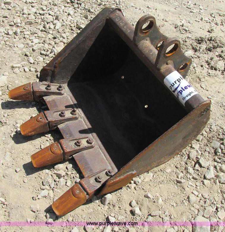 image for item F5228 Melrose Co. 20" excavator bucket