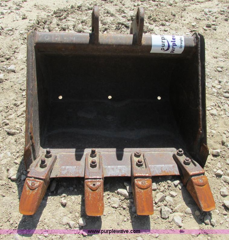 image for item F5228 Melrose Co. 20" excavator bucket