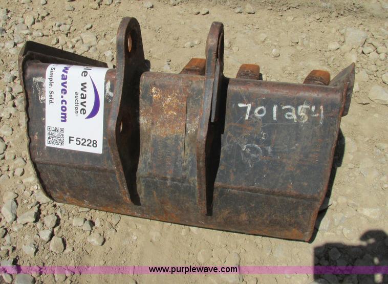 image for item F5228 Melrose Co. 20" excavator bucket