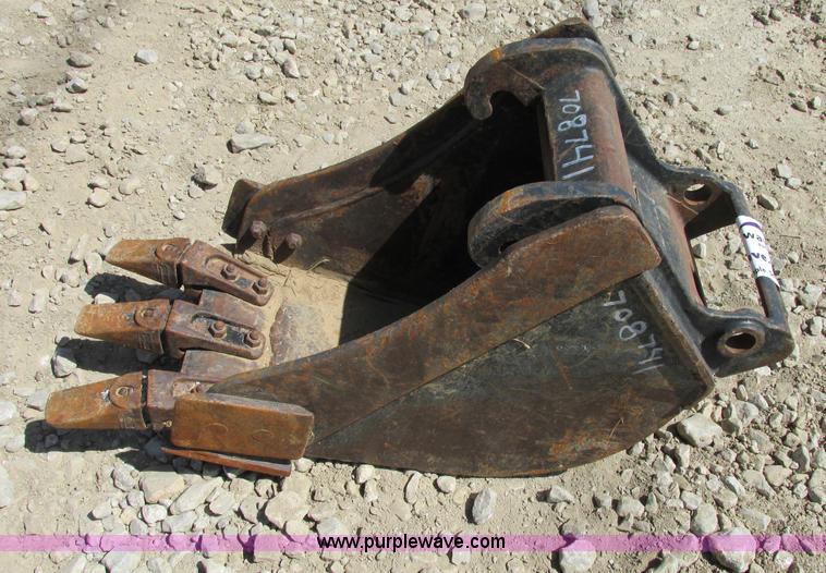 image for item F5229 13" excavator bucket