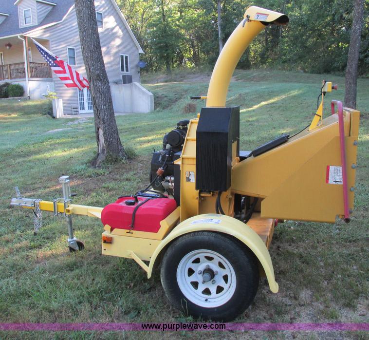 image for item F5231 Powertek 727 commercial wood chipper