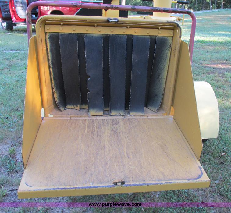 image for item F5231 Powertek 727 commercial wood chipper
