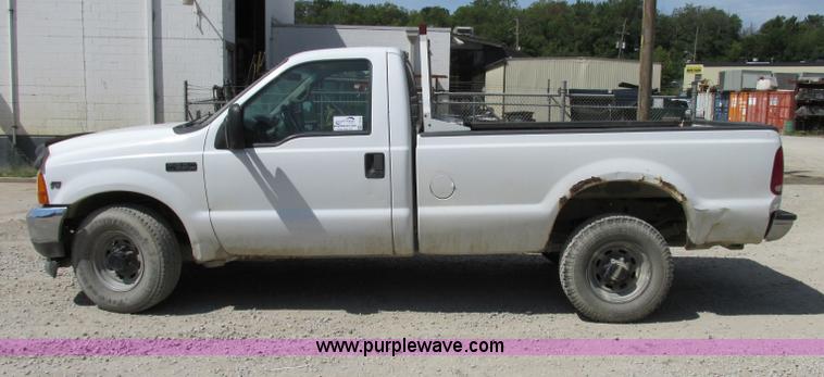 image for item F5234 2001 Ford F250 Super Duty XL pickup truck