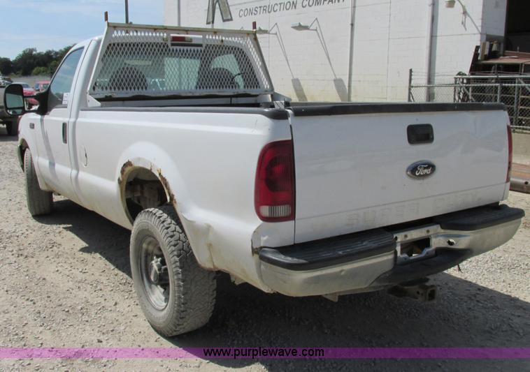 image for item F5234 2001 Ford F250 Super Duty XL pickup truck