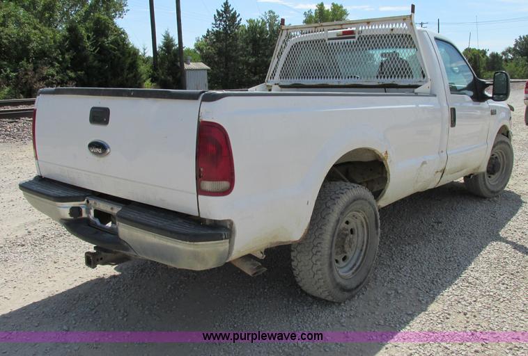 image for item F5234 2001 Ford F250 Super Duty XL pickup truck