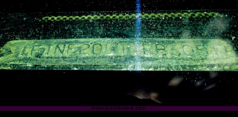 image for item F5234 2001 Ford F250 Super Duty XL pickup truck