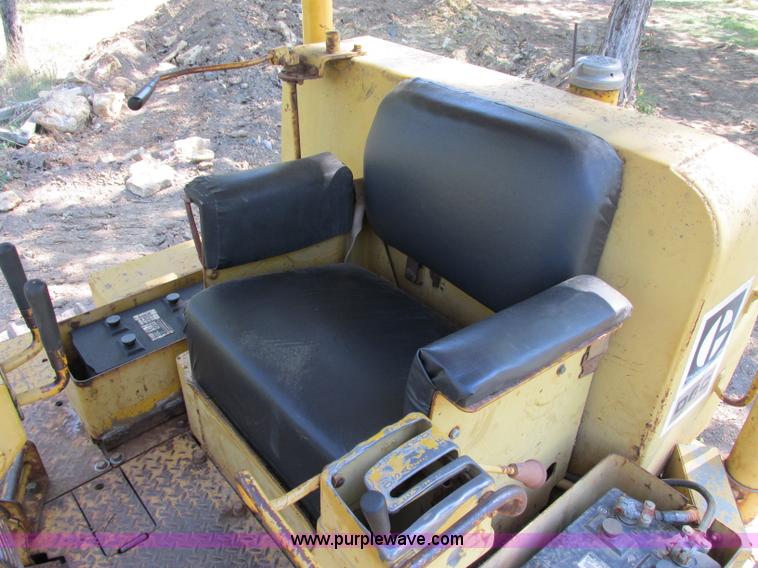 image for item F5236 1963 Caterpillar D6C dozer