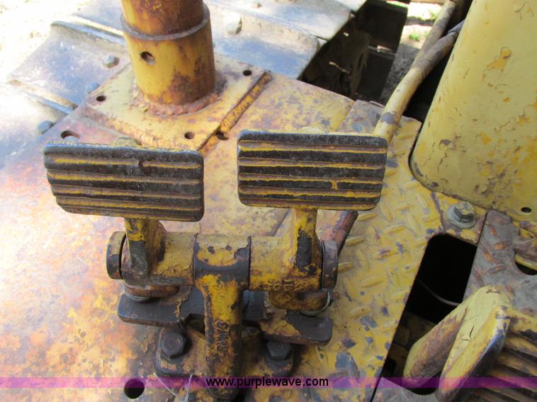 image for item F5236 1963 Caterpillar D6C dozer