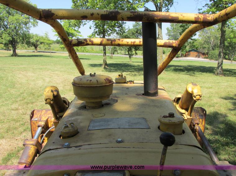 image for item F5236 1963 Caterpillar D6C dozer