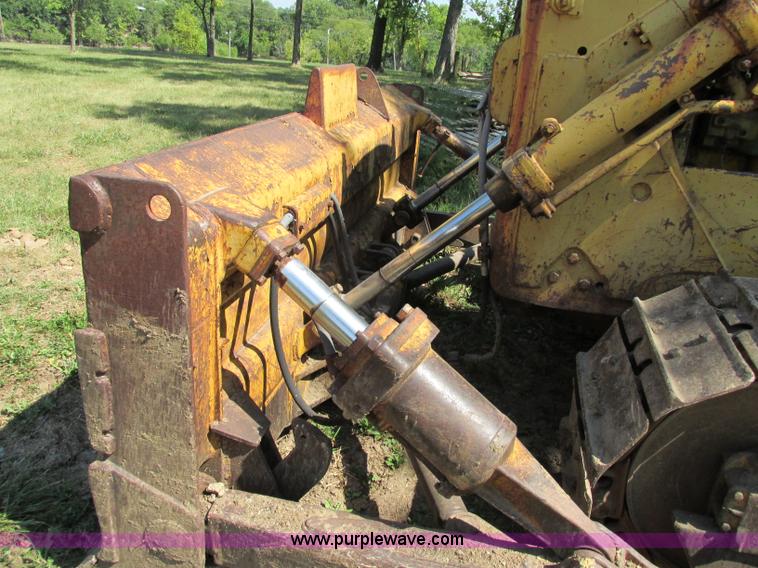image for item F5236 1963 Caterpillar D6C dozer