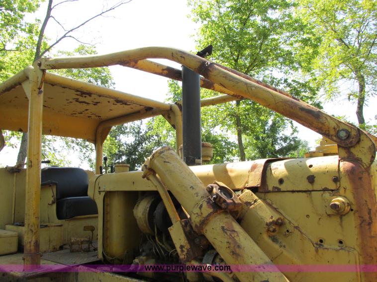 image for item F5236 1963 Caterpillar D6C dozer