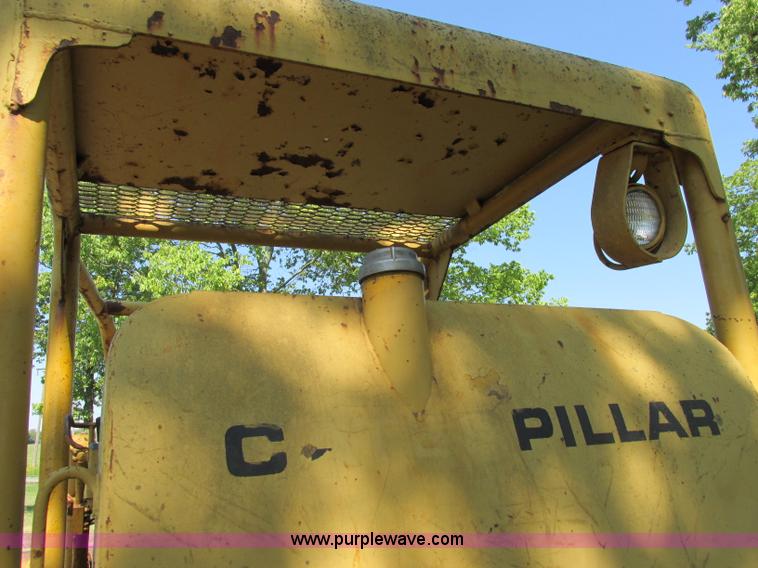 image for item F5236 1963 Caterpillar D6C dozer